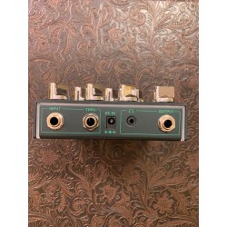 JOYO R30 TIDAL WAVE ( Bass Preamp )  The iconic Bass tone of the 90s