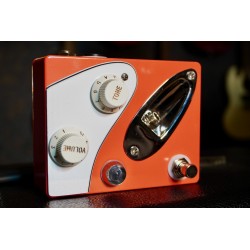 Coppersound Pedals Strategy Fiesta Red, White Pickguard, Chrome Hardware