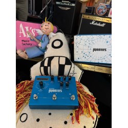 Strymon Mobius  Multi Modulation Machine Pedal ( Stock Real NO Virtual)