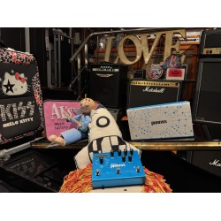 Strymon Mobius  Multi Modulation Machine Pedal ( Stock Real NO Virtual)