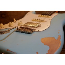 VINTAGE GUITARS LEFT HANDED V6 HSS ICON - DISTRESSED LAGUNA