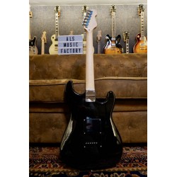 Vintage GUITARS V60 Coaster Series Electric Guitar Pack ~ Left Hand Gloss Black