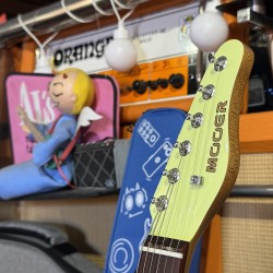 Mooer Guitars MLT10 (Travel/ Short Scale) CANDY YELLOW 2025 Super Light 2,5Kg