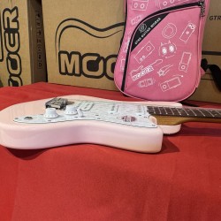 Mooer Guitars MLT10 (Travel/ Short Scale) CANDY PINK 2025 Super Light 2,5Kg