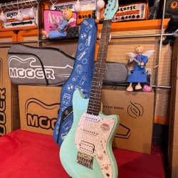 Mooer Guitars MLT10( Travel/ Short Scale ) CANDY BLUE 2025 Super Light 2,5Kg