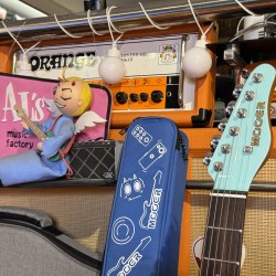 Mooer Guitars MLT10( Travel/ Short Scale ) CANDY BLUE 2025 Super Light 2,5Kg