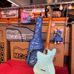 Mooer Guitars MLT10( Travel/ Short Scale ) CANDY BLUE 2025 Super Light 2,5Kg