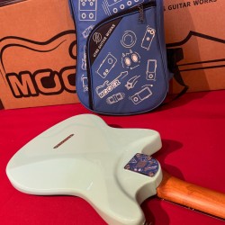 Mooer Guitars MLT10( Travel/ Short Scale ) CANDY BLUE 2025 Super Light 2,5Kg