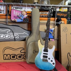 Mooer Guitars GTRS SL810 BLUE BURST 2025 Curly Maple Top