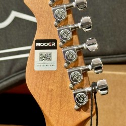 MOOER GUITARS MSC 10 PRO BLACK White Pearl Pickguard   HSS W/ Bag (Stock REAL NO Virtual)