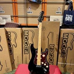 MOOER GUITARS MSC 10 PRO BLACK Tortoise  Pickguard HSS W/ Bag HSS  (Stock REAL NO Virtual)