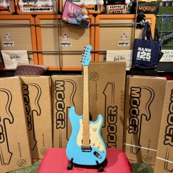MOOER GUITARS MSC 10 PRO DAPHNE BLUE HSS W/ Bag (Stock REAL NO Virtual)