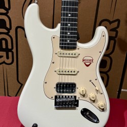 MOOER GUITARS MSC 10 PRO VINTAGE WHITE  HSS W/ Bag (Stock REAL NO Virtual)