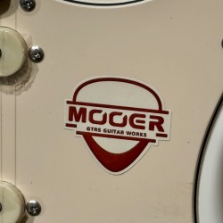 MOOER GUITARS MSC 10 PRO VINTAGE WHITE  HSS W/ Bag (Stock REAL NO Virtual)