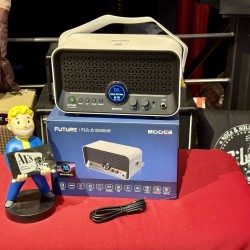 MOOER F15 Li Intelligent Amp SNOWFALL WHITE