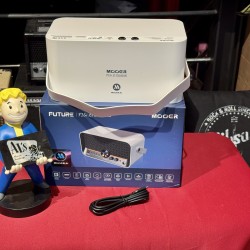 MOOER F15 Li Intelligent Amp SNOWFALL WHITE