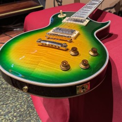Vintage Guitars V100 30 ANNIVERSARY/ ANIVERSARIO  GREEN BURST W/ Bag