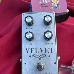 M PEDALS VELVET TAPE ECHO