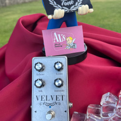 M PEDALS VELVET TAPE ECHO