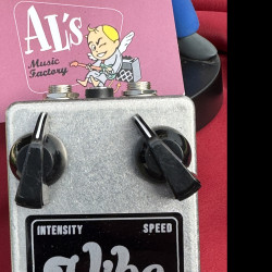 LUXURY TONE FX VIBE “Real 100%  Analog UNI VIBE “