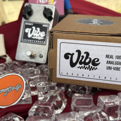 LUXURY TONE FX VIBE “Real 100%  Analog UNI VIBE “