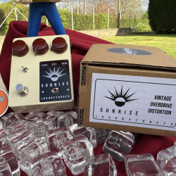 LUXURY TONE FX SUNRISE VINTAGE OVERDRIVE DISTORSION