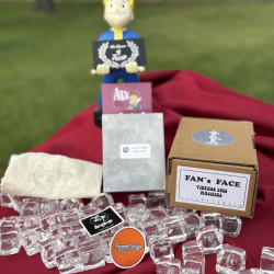 LUXURY TONE FX FAN’s FACE VINTAGE FUZZ MACHINE ( Hand Wired)