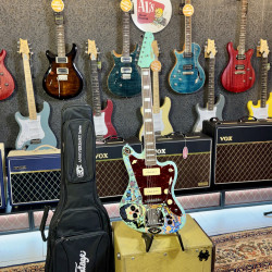 Guitarra Electrica Vintage Guitars V65 30 Anniversary Custom Art Paint “ Surf & Calaveritas” 1 of 1 LTD 2026 - Sea Foam Green